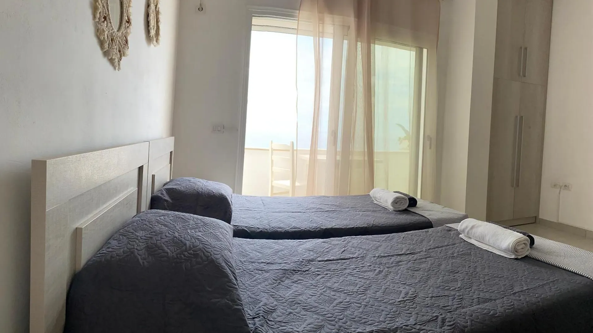 Doras Room Dhermi 0*,  Albania