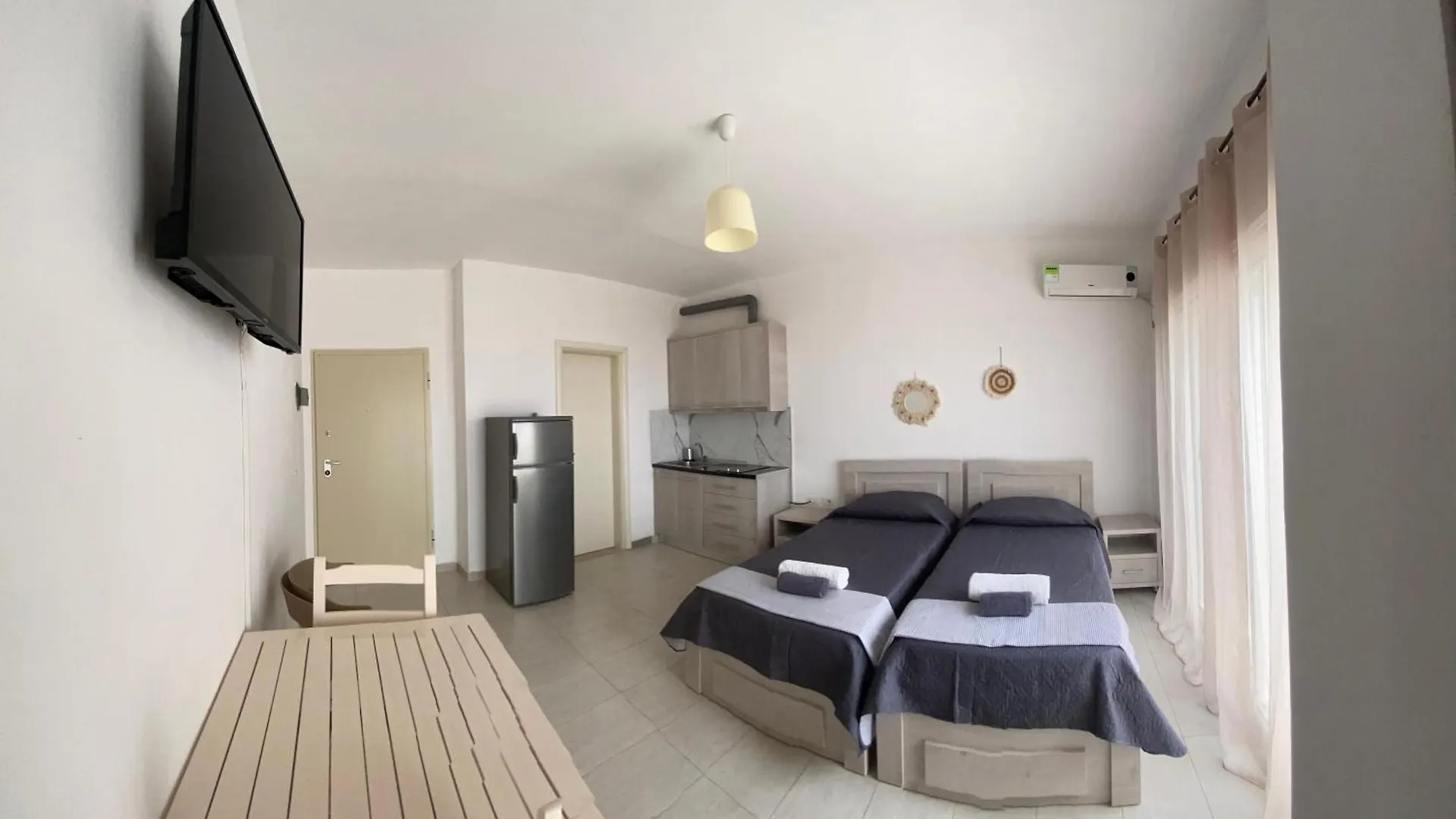 Doras Room Dhërmi Arnavutluk